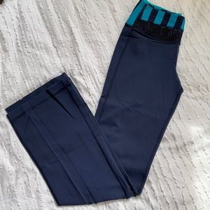 Lululemon navy Astro pant